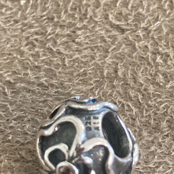 PANDORA POSEY FLOWER CHARM - Picture 4 of 7